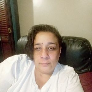 Meet your Posher, Camille